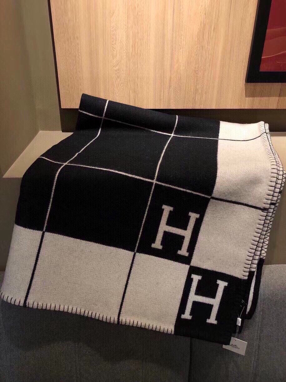 HERMES AVALON III THROW BLANKET 175 CM IN BLACK WOOL AND CASERE 351744