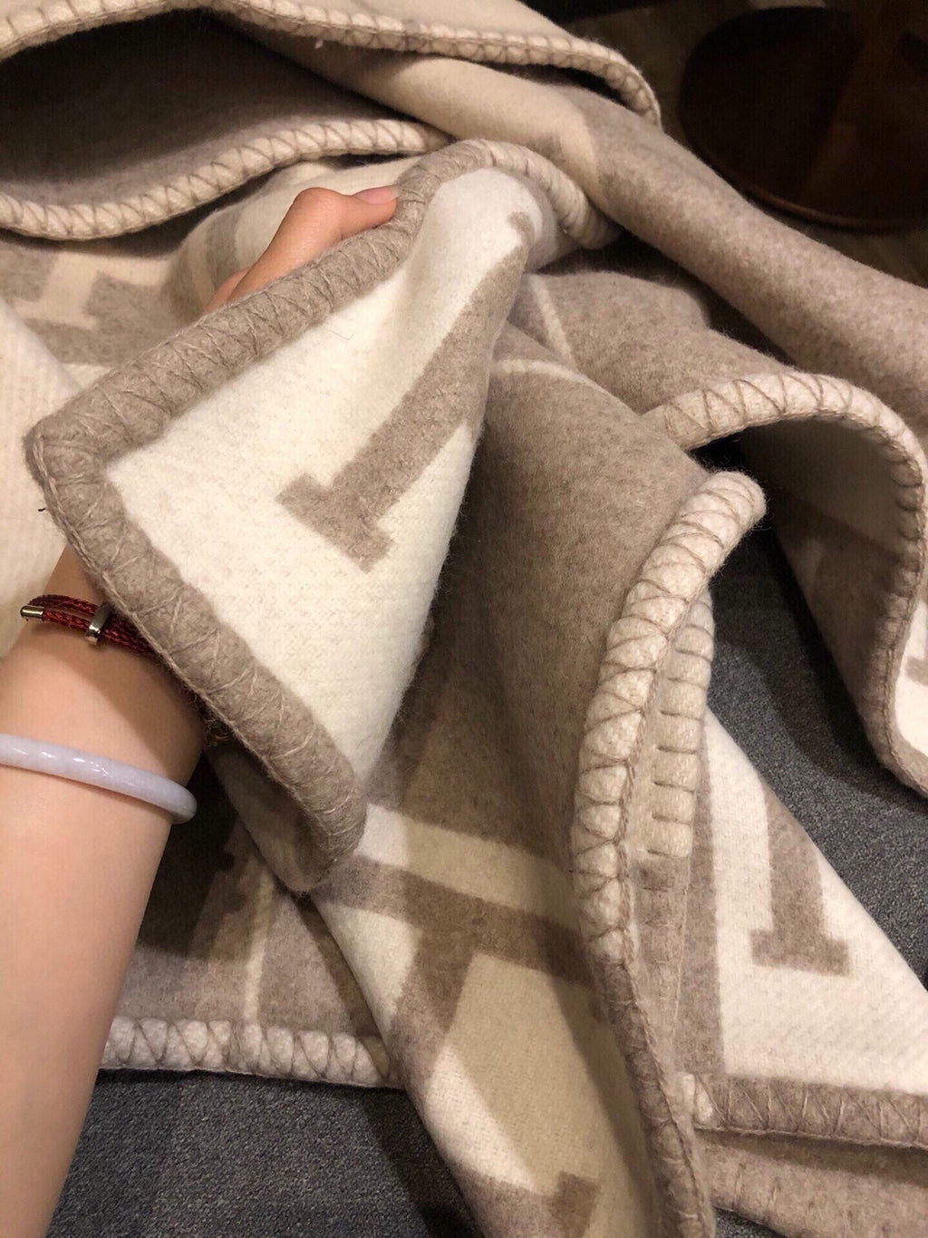 HERMES AVALON III THROW BLANKET 175 CM IN KHAKI BROWN WOOL AND CASERE 351745