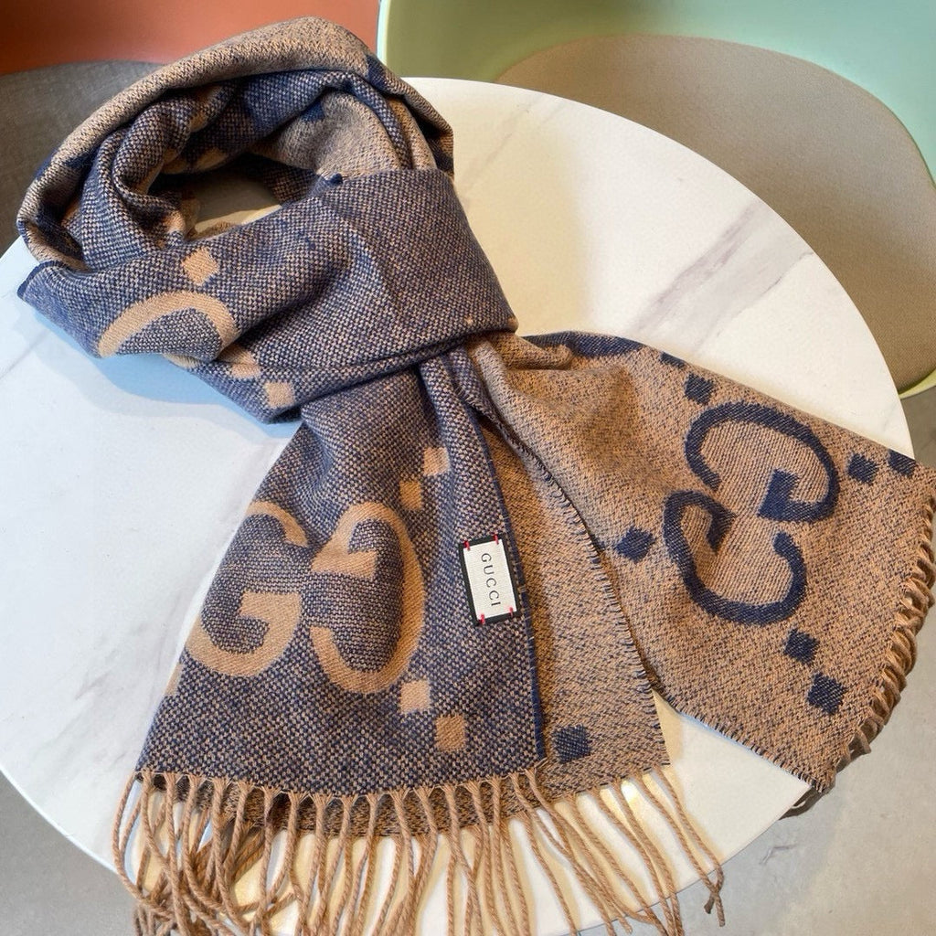 GUCCI JACQUARD PATTERN KNIT SCARF 195 CM WITH TASSELS PIGEON BLUE 403745