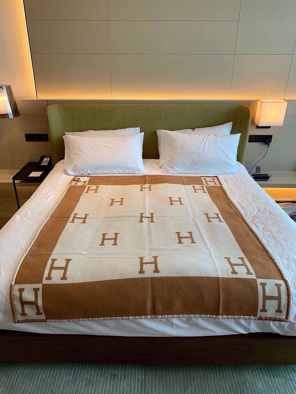 HERMES TIGRE BAYADERE BLANAVALON III THROW BLANKET IN CAMEL BROWN CASERE 407143