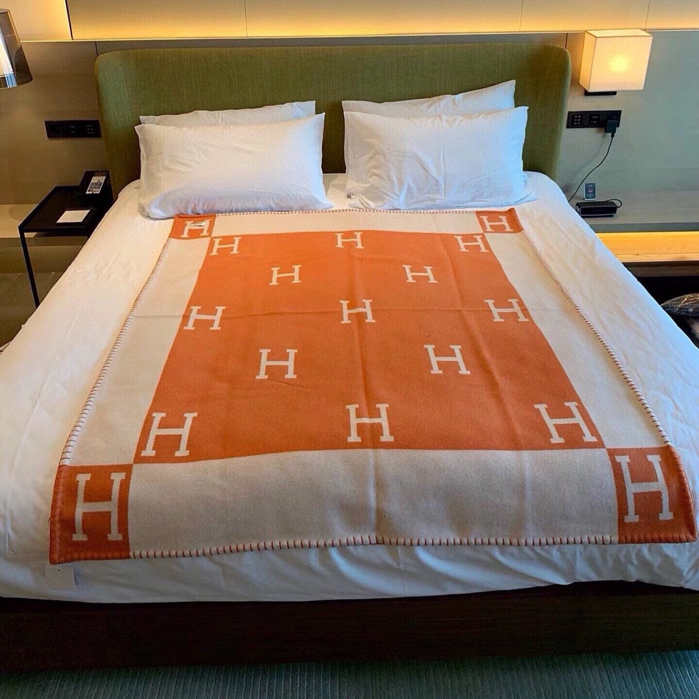 HERMES TIGRE BAYADERE BLANAVALON III THROW BLANKET IN SPANISH ORANGE CASERE 407145
