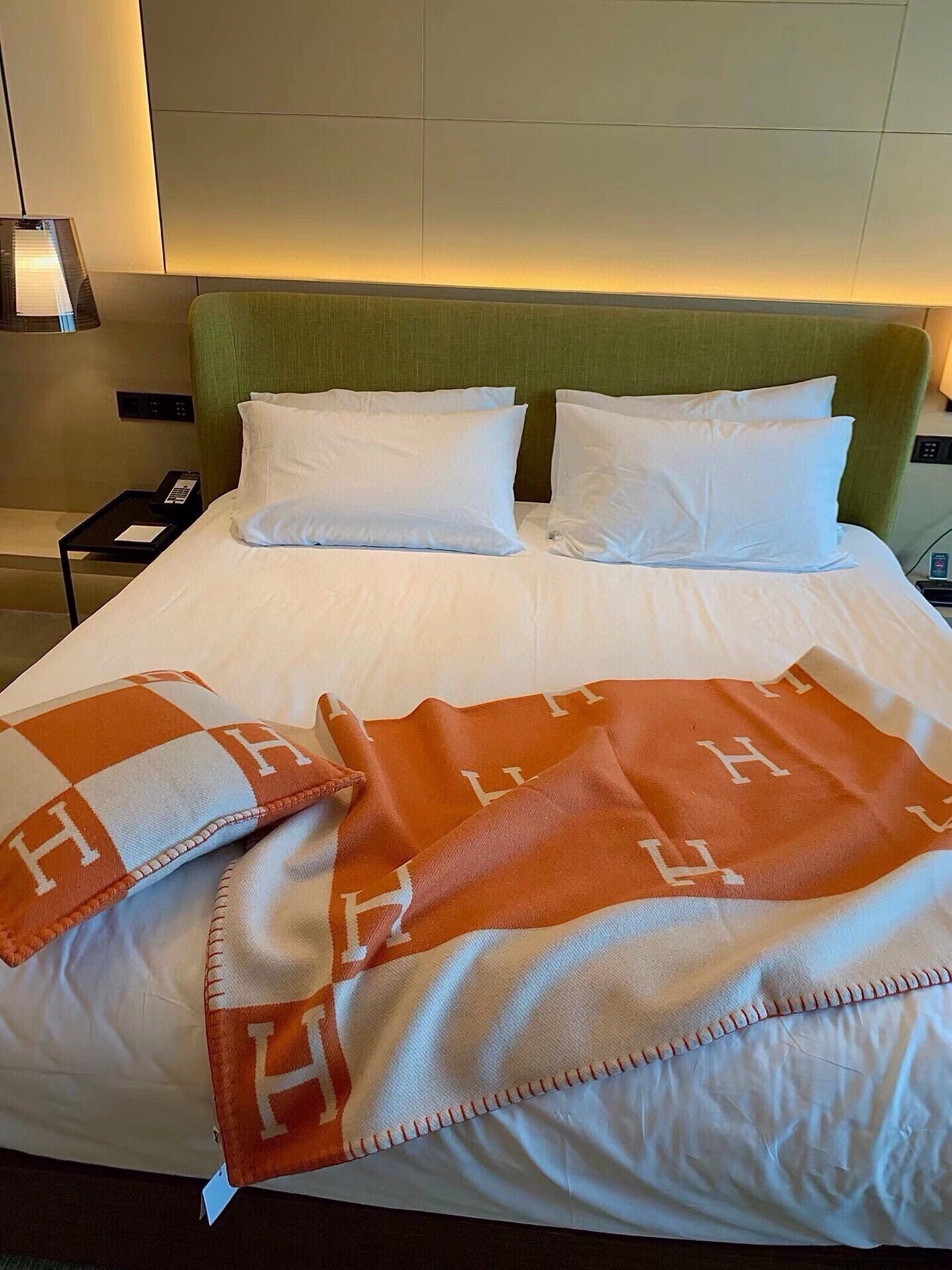 HERMES TIGRE BAYADERE BLANAVALON III THROW BLANKET IN SPANISH ORANGE CASERE 407145
