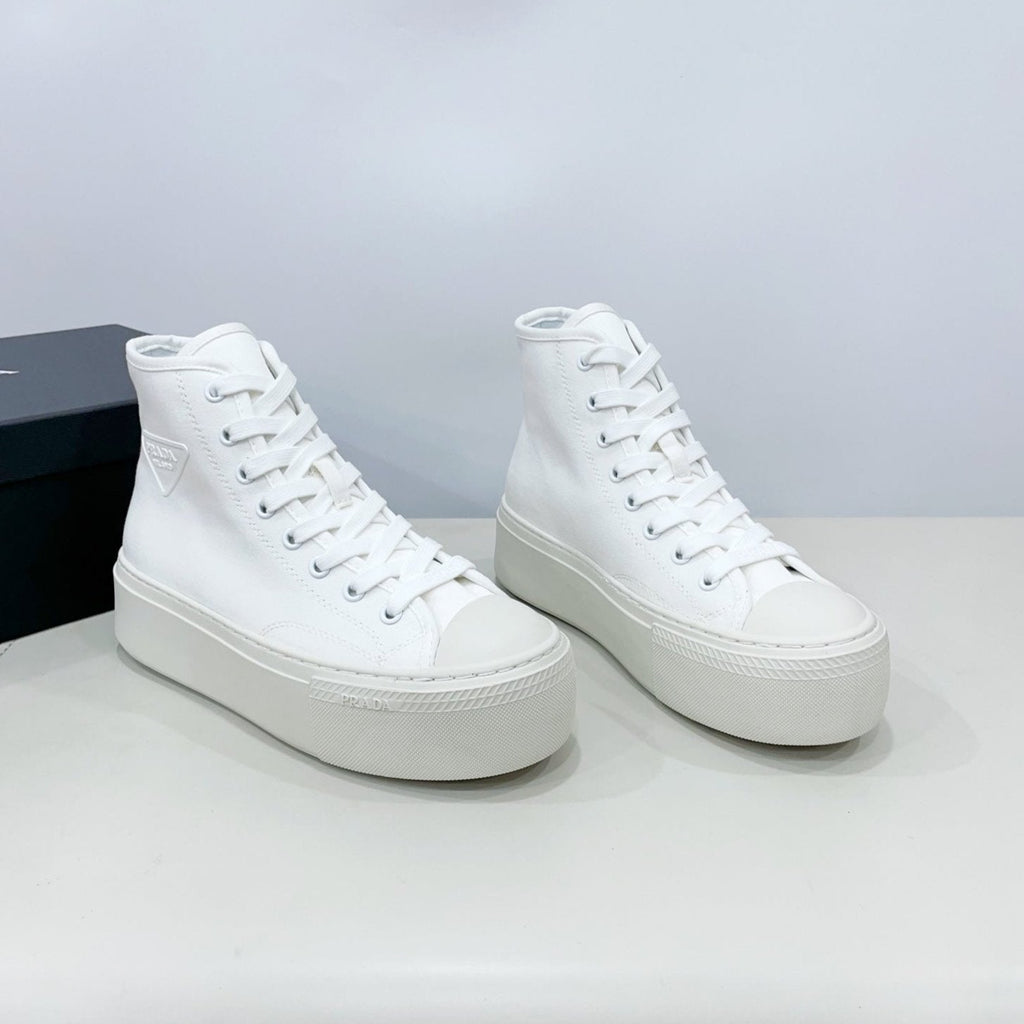 PRADA HIGH-TOP SEANKERS IN WHITE CANVAS