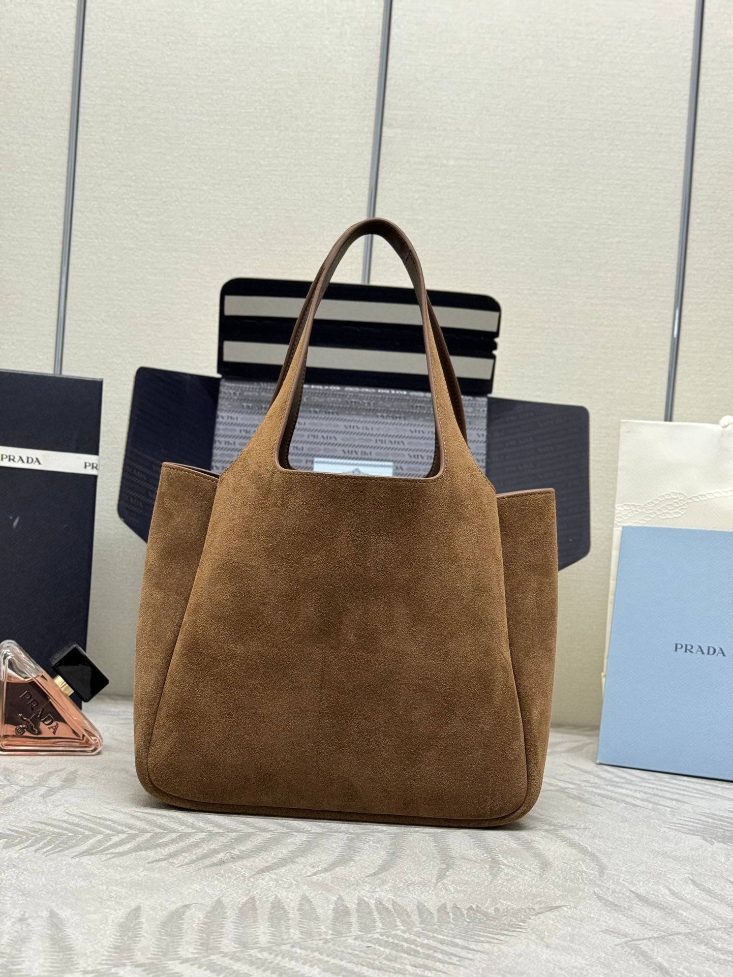 PRADA TOTE BAG 25 IN CHERRY WOOD SUEDE GOLD LOGO
