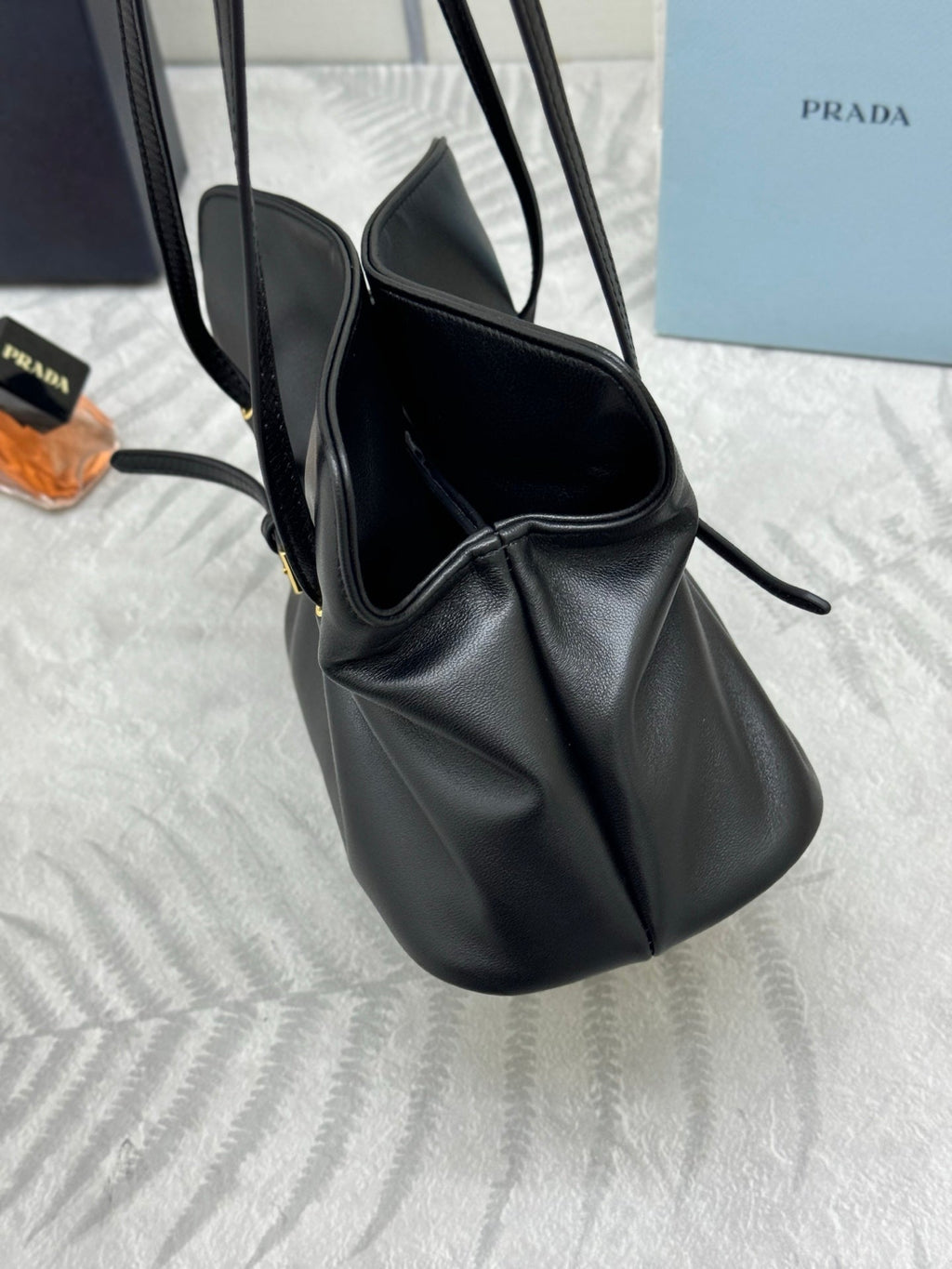 PRADA 25S SMALL BAG 25 IN BLACK CALFSKIN GOLD HARDWRE