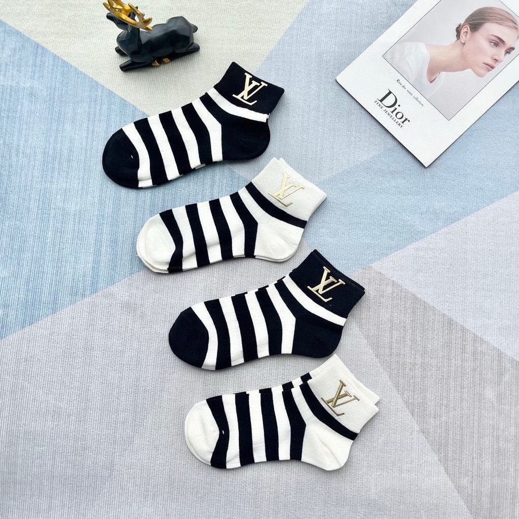 LOUIS VUITTON LOW-CUT SOCKS 212321 (1 BOX)