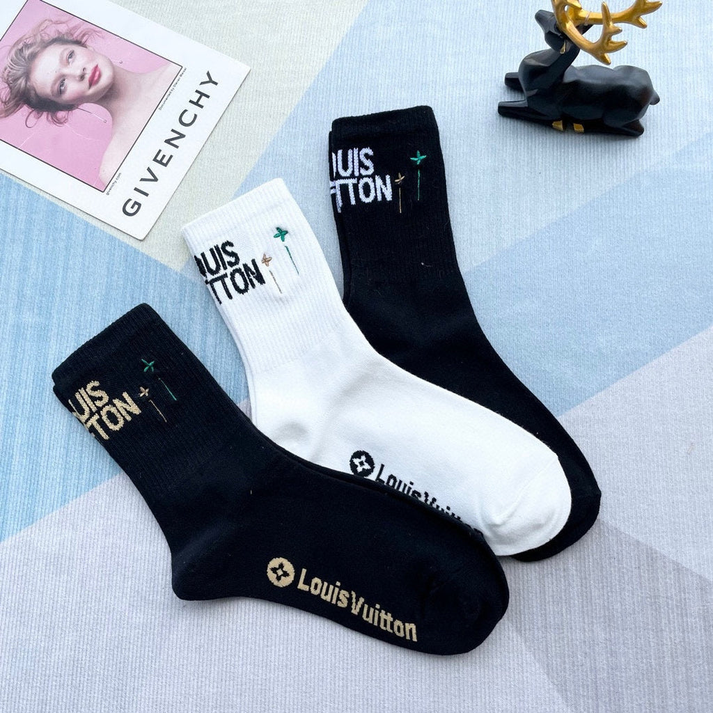 LOUIS VUITTON CREW SOCKS 212330 (1 BOX)