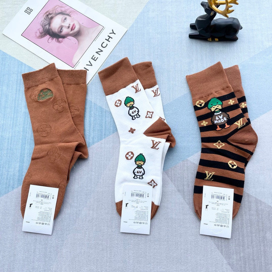 LOUIS VUITTON CREW SOCKS 212352 (1 BOX)