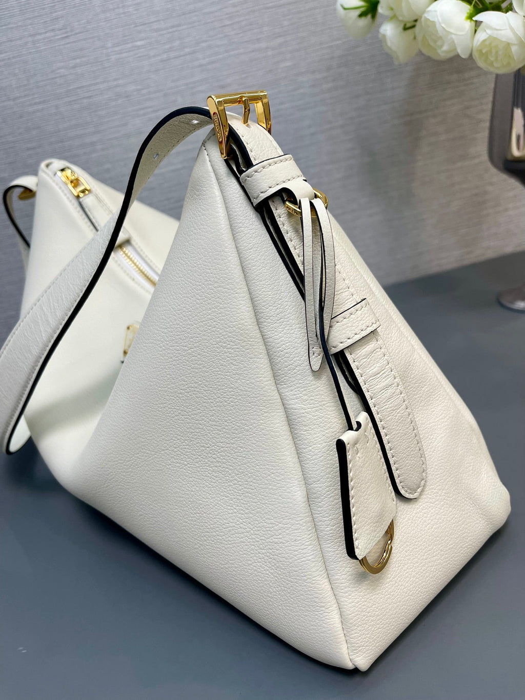 PRADA LARGE HOBO BAG 39 IN WHITE SOFT LAMBSKIN