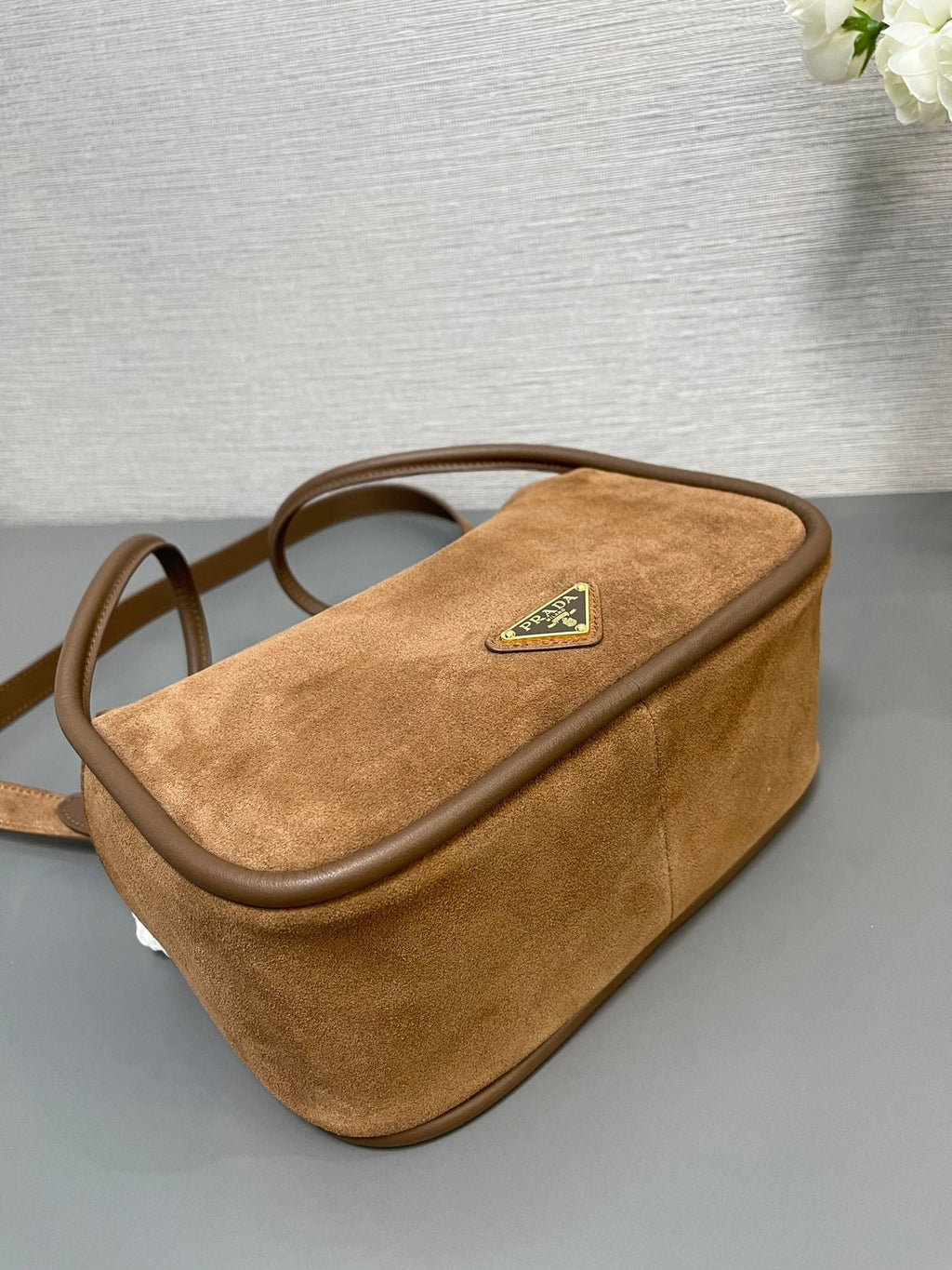 PRADA BOWLING BAG 25 IN ASH BROWN SUEDE AND CALFSKIN TRIM GOLD LOGO