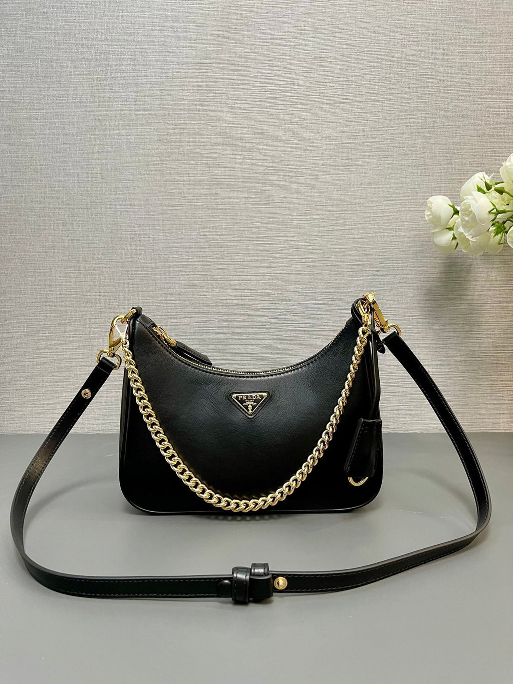 PRADA HOBO BAG 23 IN BLACK SMOOTH NAPPA LAMBSKIN GOLD HARDWARE