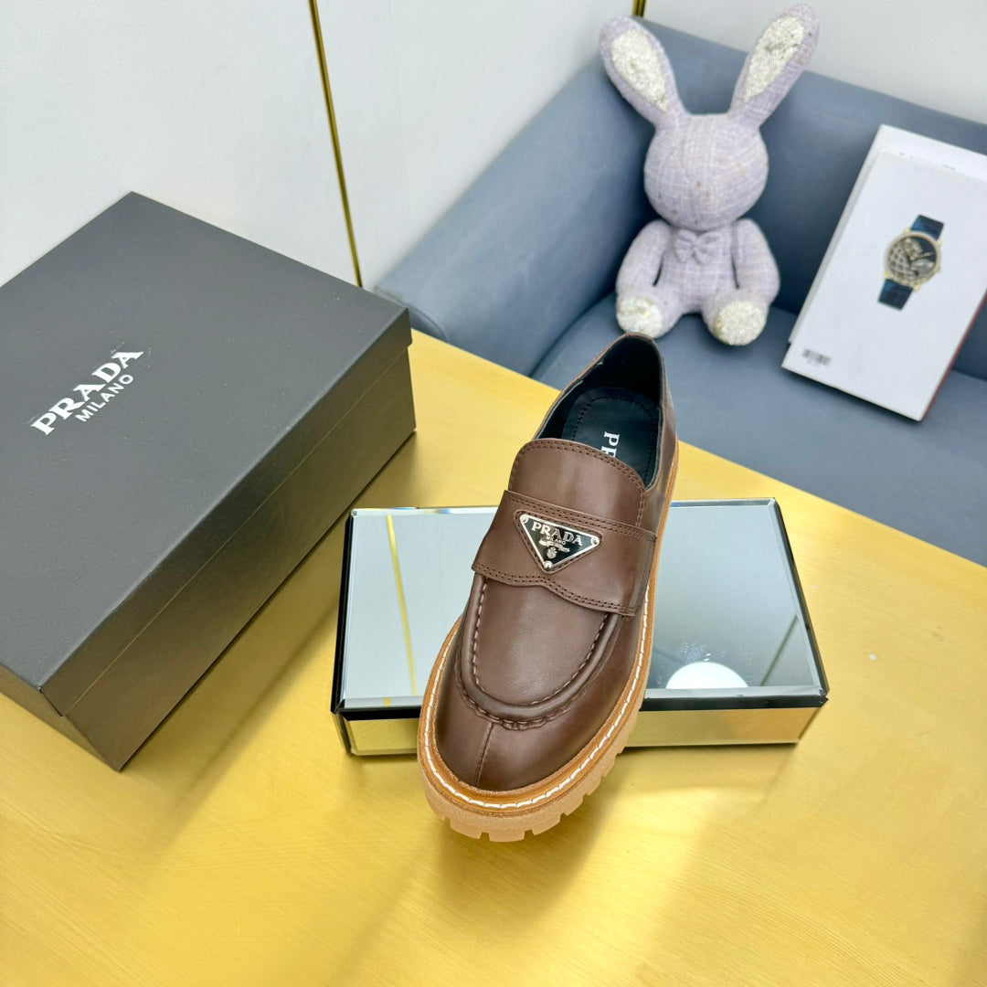 PRADA LOAFER WITH TRIANGLE LOGO IN CHOCOLATE BROWN CALFSKIN