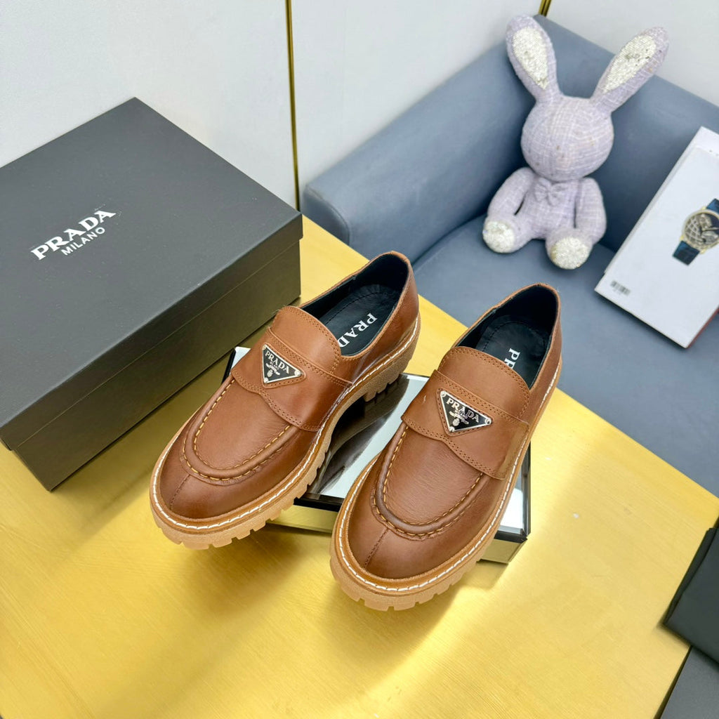 PRADA LOAFER WITH TRIANGLE LOGO IN COGNAC CALFSKIN