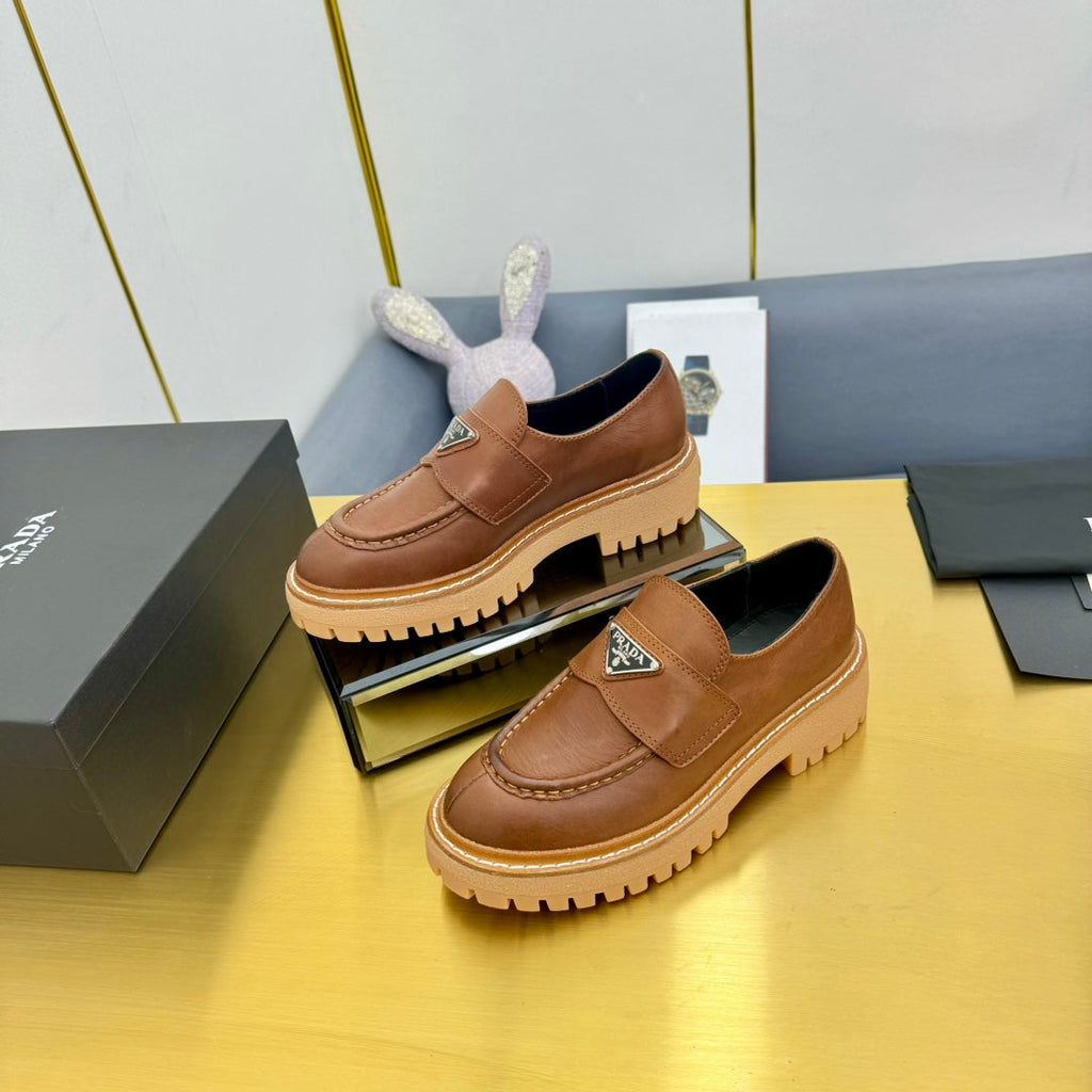 PRADA LOAFER WITH TRIANGLE LOGO IN COGNAC CALFSKIN