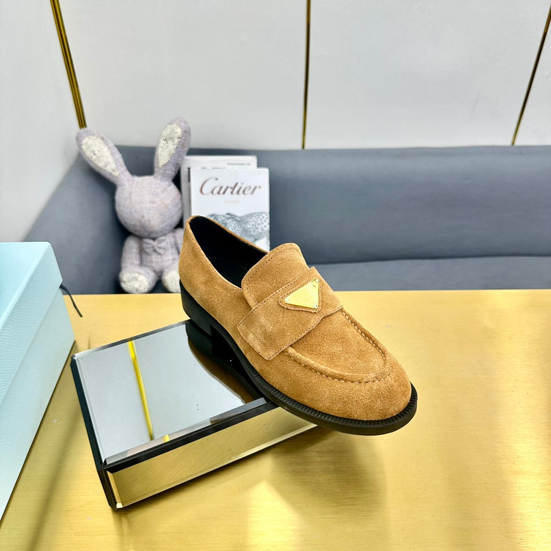 PRADA LOAFERS ATTACHED TRIANGLE LOGO IN PEANUT BROWN SUEDE