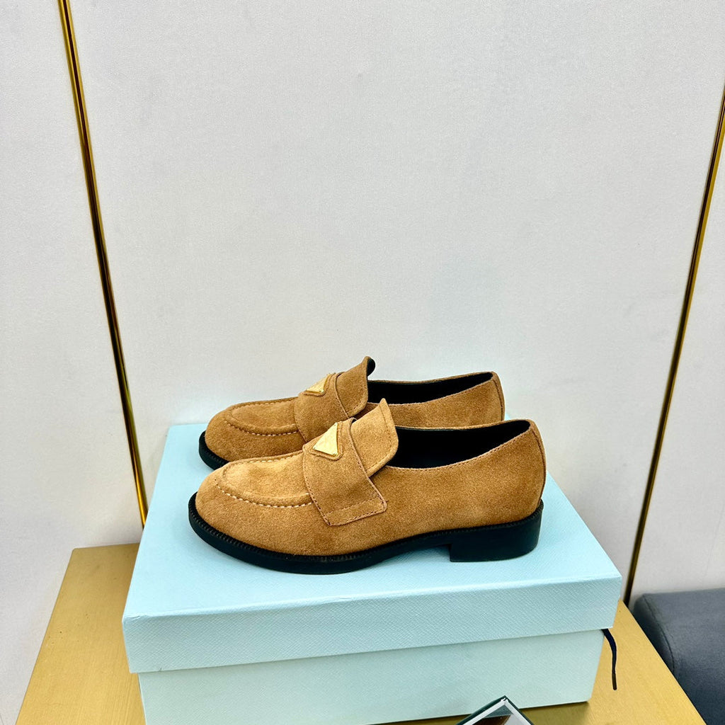 PRADA LOAFERS ATTACHED TRIANGLE LOGO IN PEANUT BROWN SUEDE