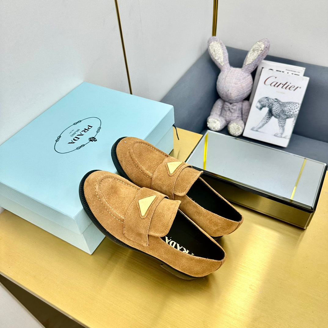 PRADA LOAFERS ATTACHED TRIANGLE LOGO IN PEANUT BROWN SUEDE