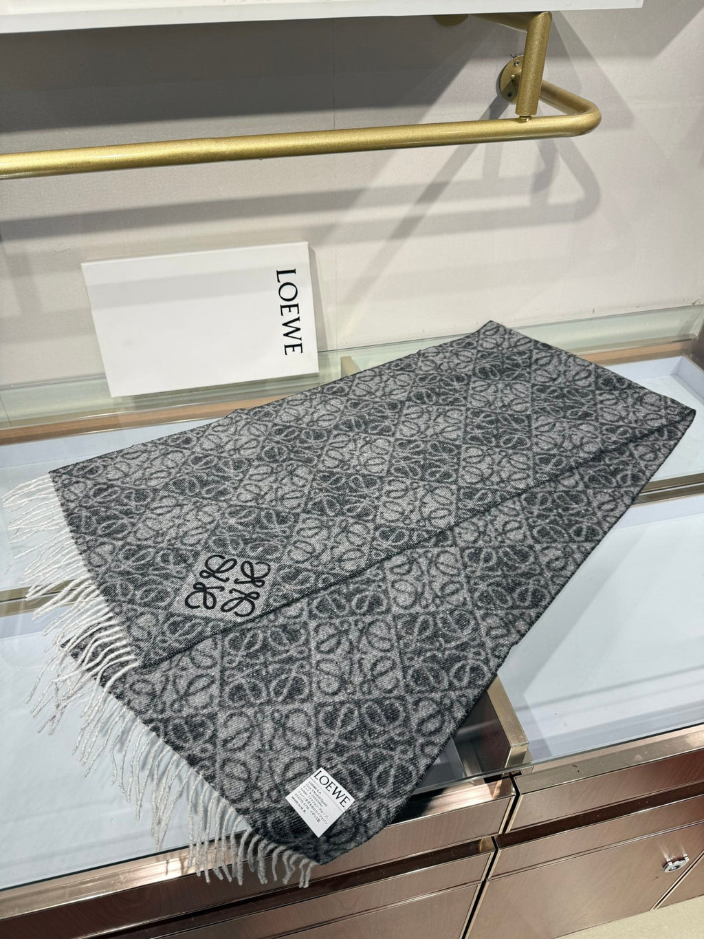 LOEWE 25S SCARF 180 IN CASHMERE WOOL 706573