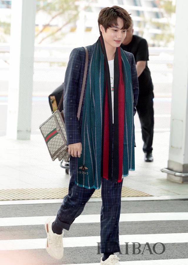 GUCCI SCARF 200 CM IN COLORFUL CASHMERE 402211