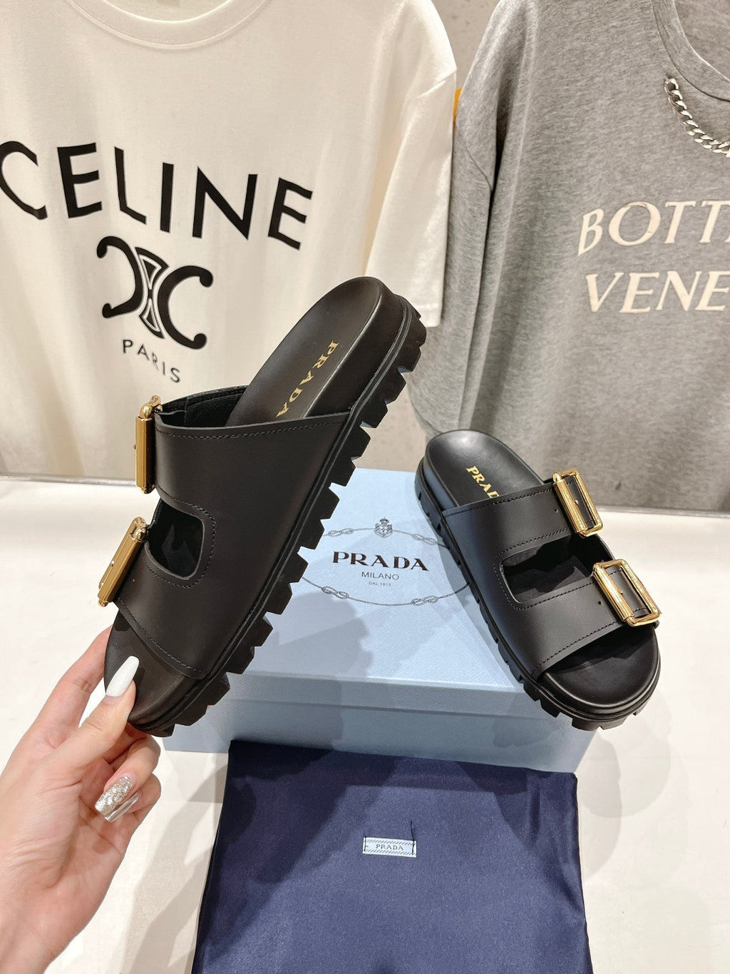 PRADA STRAP SLIDES SANLS BLACK CALFSKIN