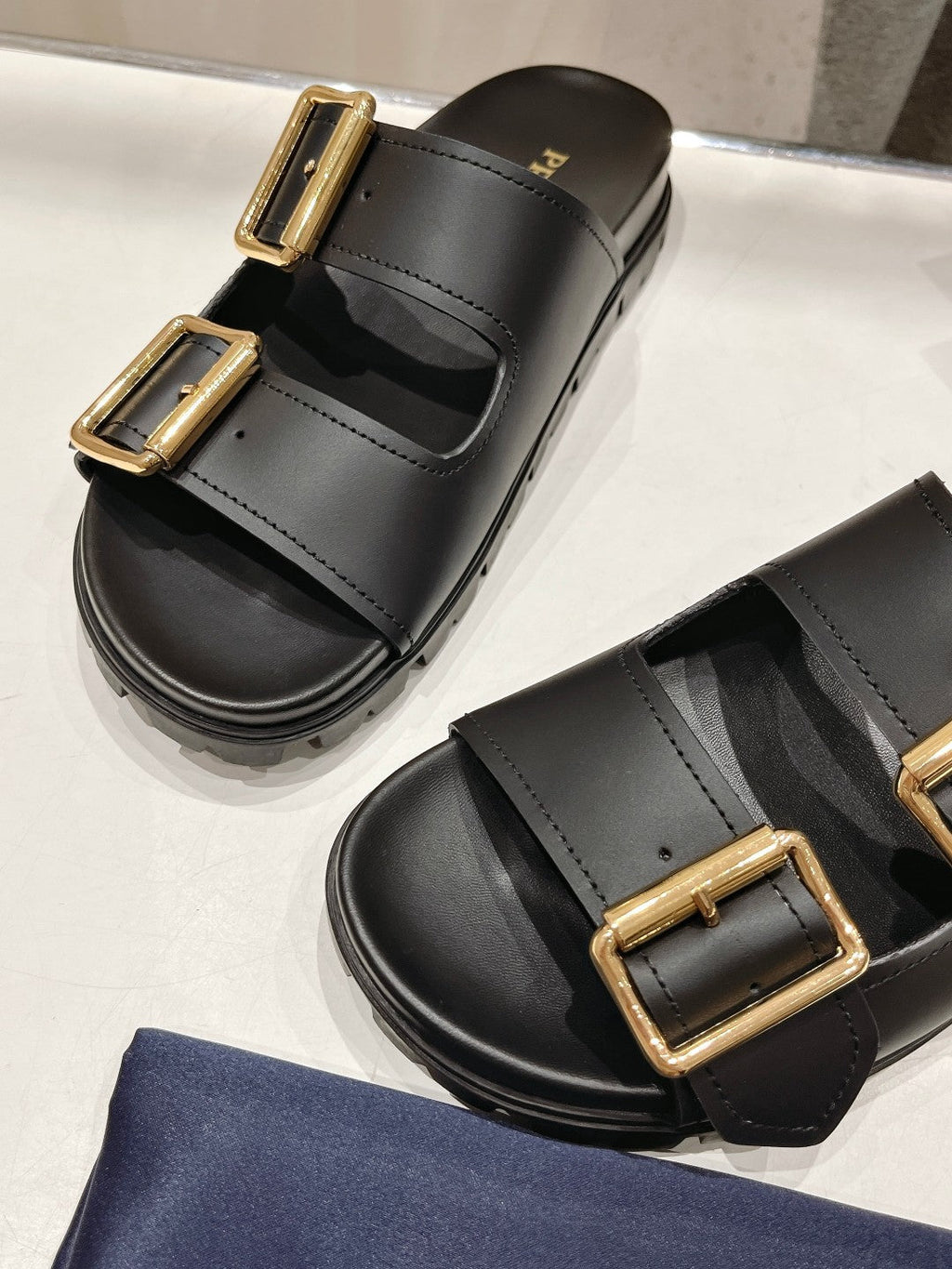 PRADA STRAP SLIDES SANLS BLACK CALFSKIN