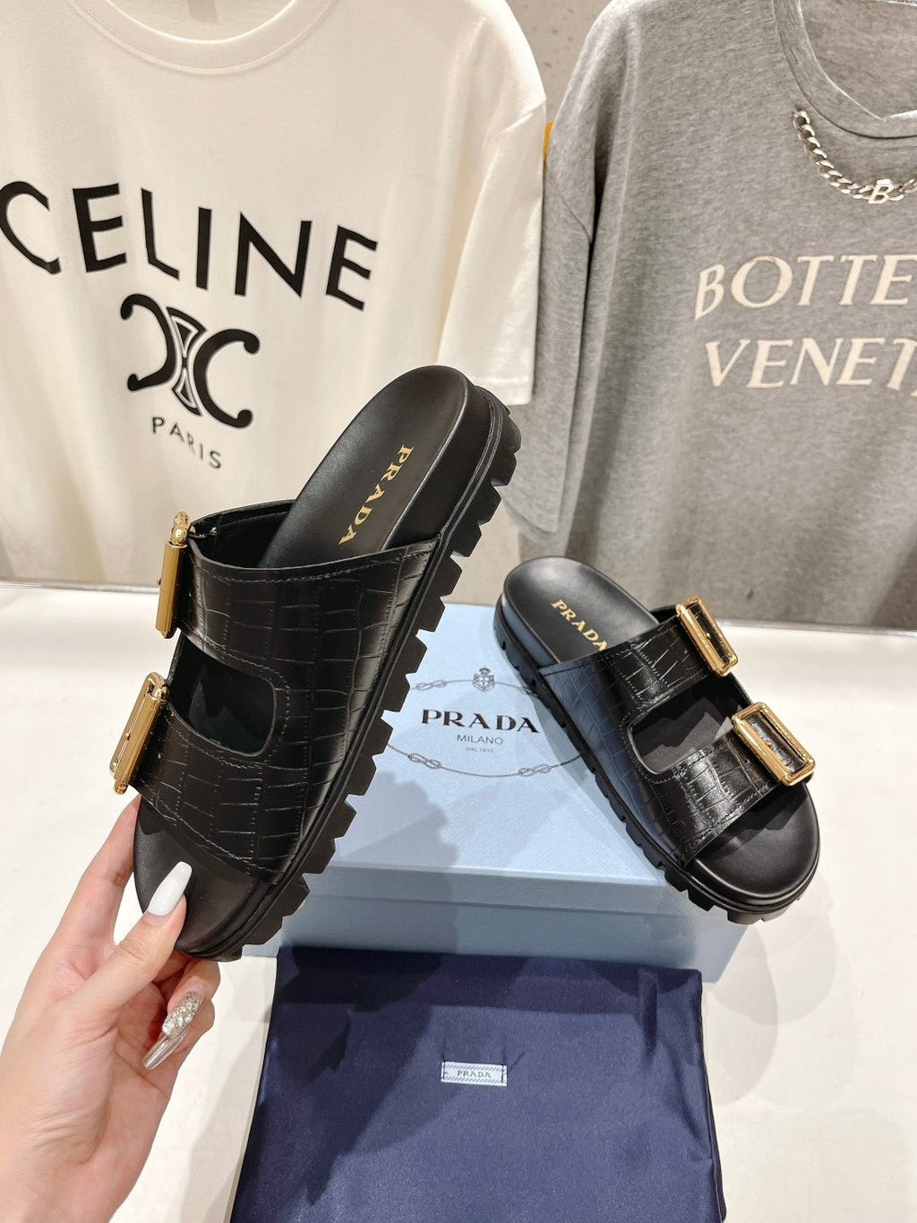 PRADA CROCODILE MOTIF STRAP SLIDES SANLS BLACK CALFSKIN