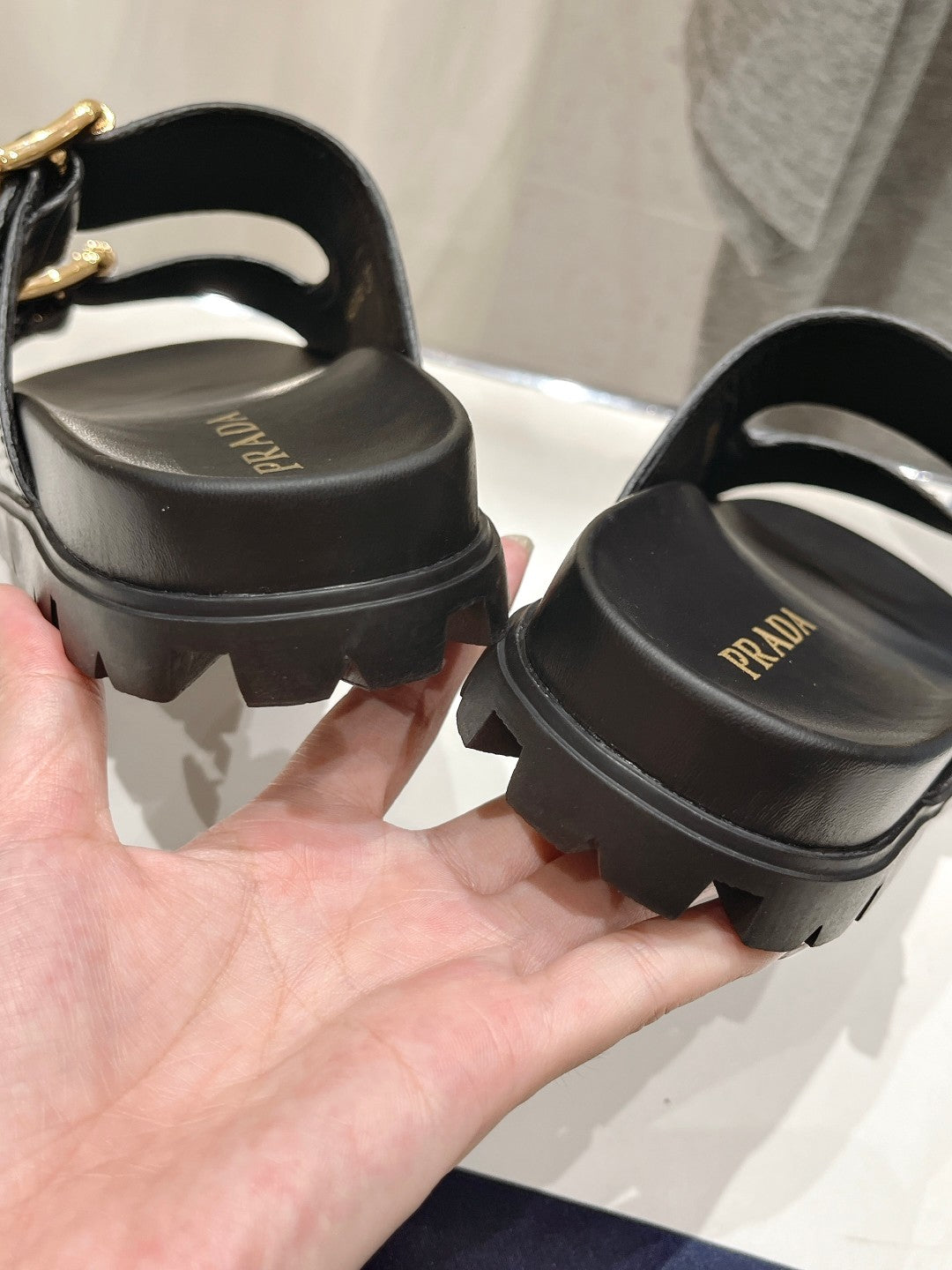 PRADA CROCODILE MOTIF STRAP SLIDES SANLS BLACK CALFSKIN