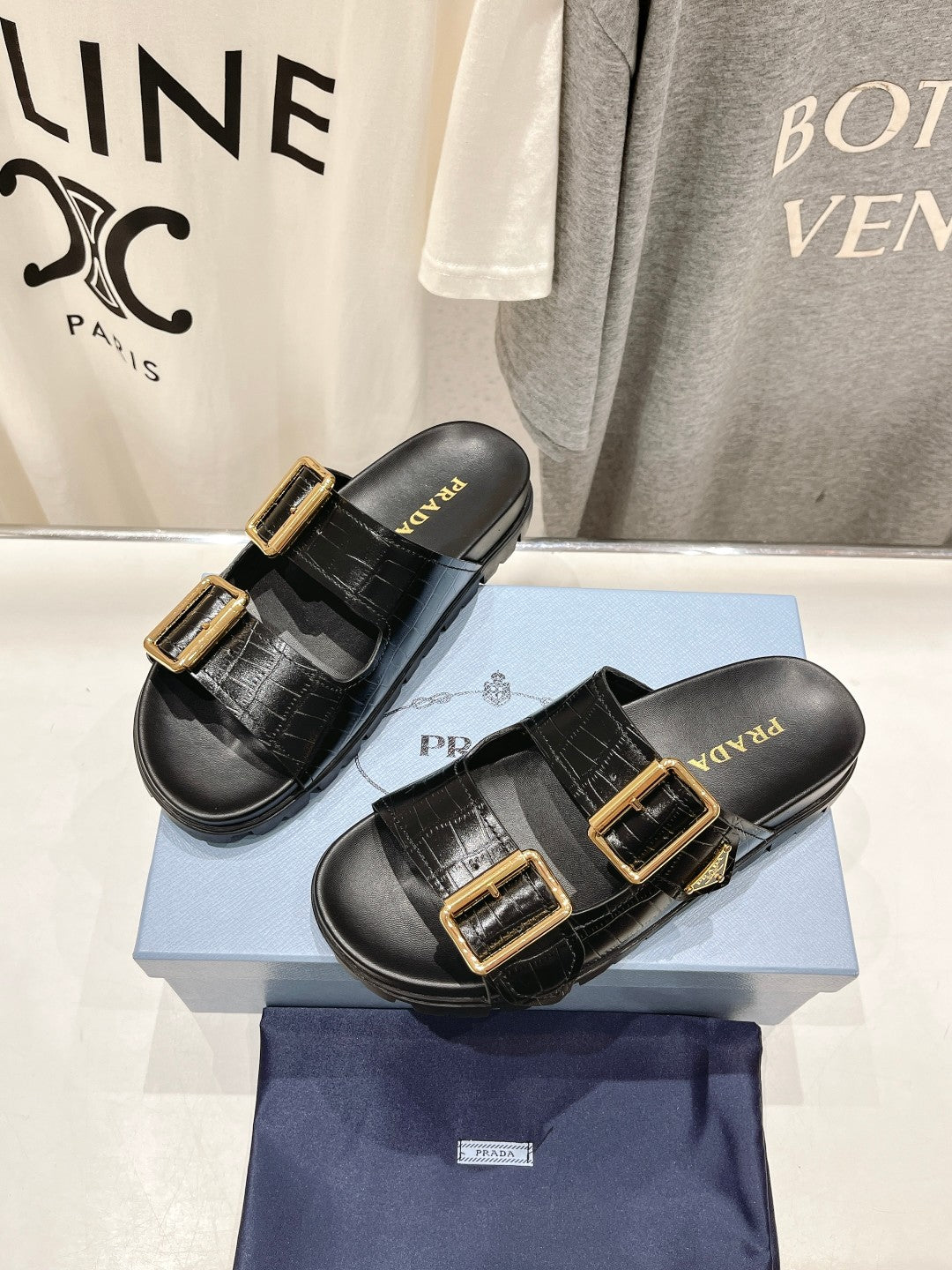 PRADA CROCODILE MOTIF STRAP SLIDES SANLS BLACK CALFSKIN