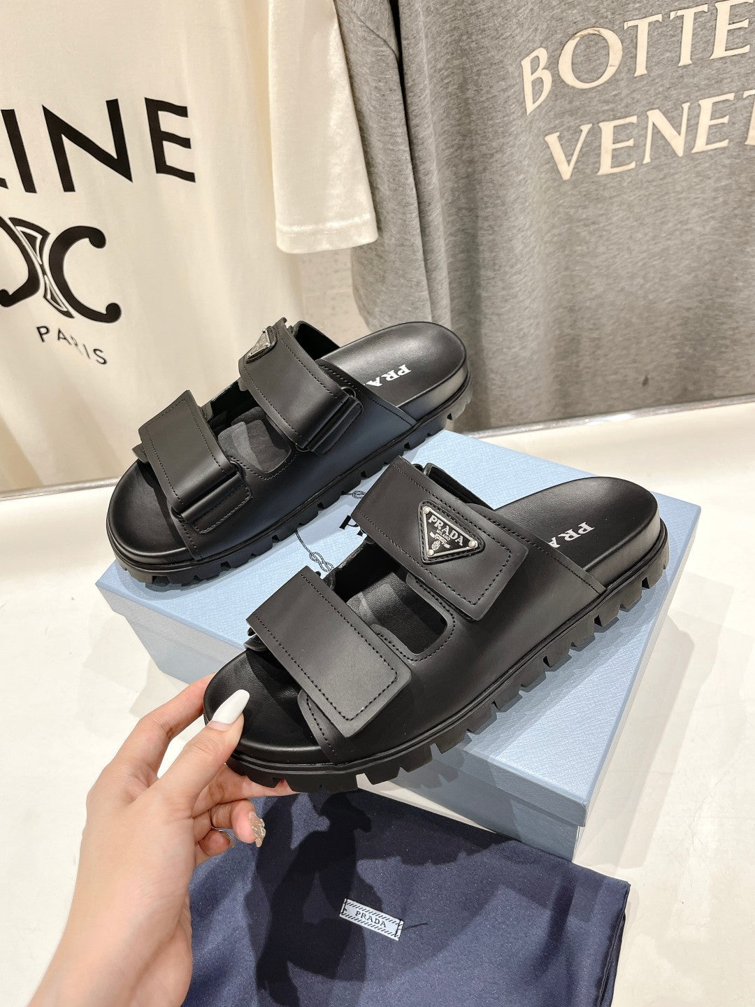 PRADA STRAP SANLS BLACK CALFSKIN
