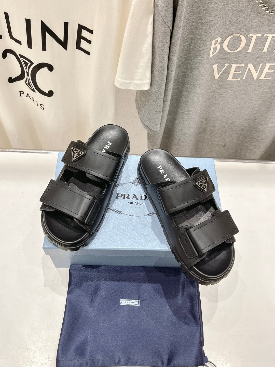 PRADA STRAP SANLS BLACK CALFSKIN