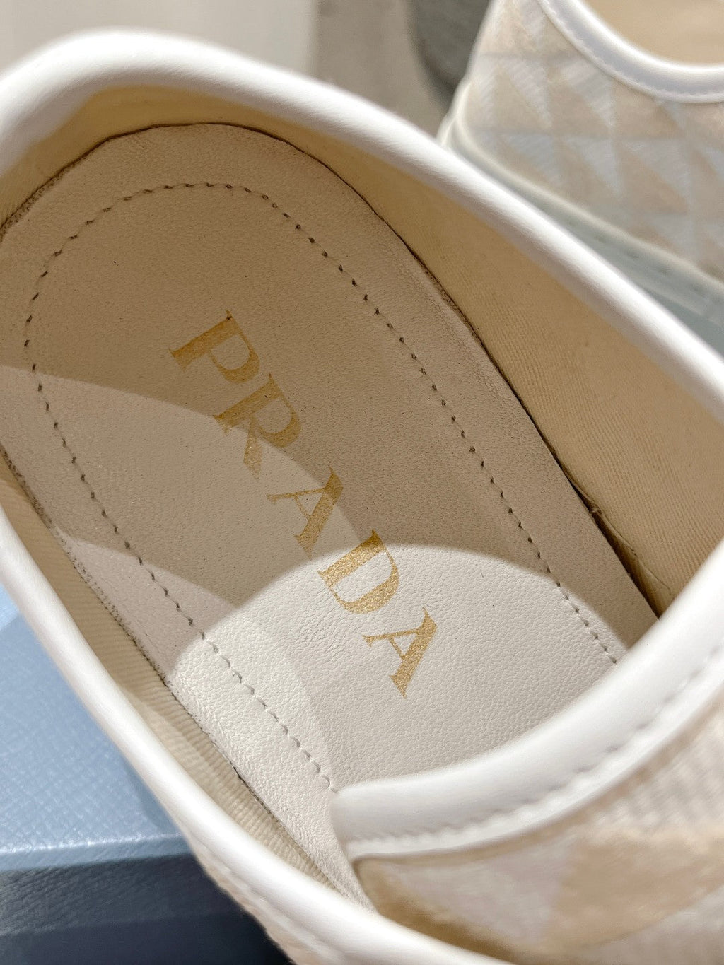 PRADA PRINTED COTTON SNEAKERS WHITE AND BEIGE CANVAS