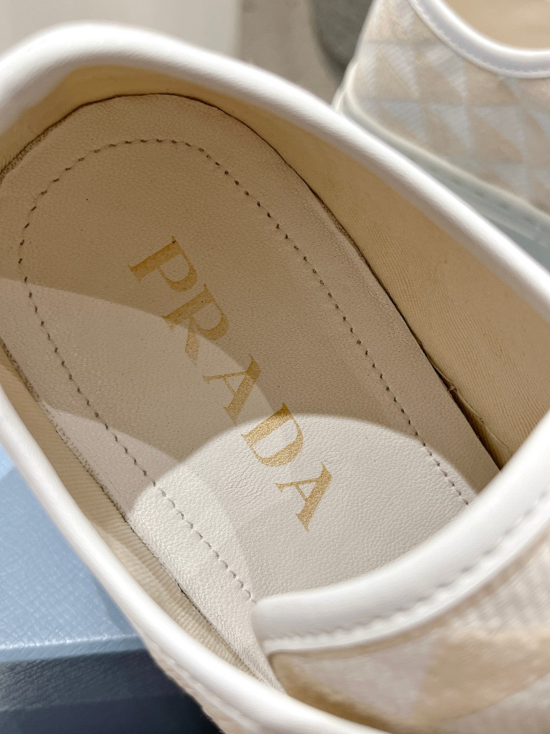 PRADA PRINTED COTTON SNEAKERS WHITE AND BEIGE CANVAS