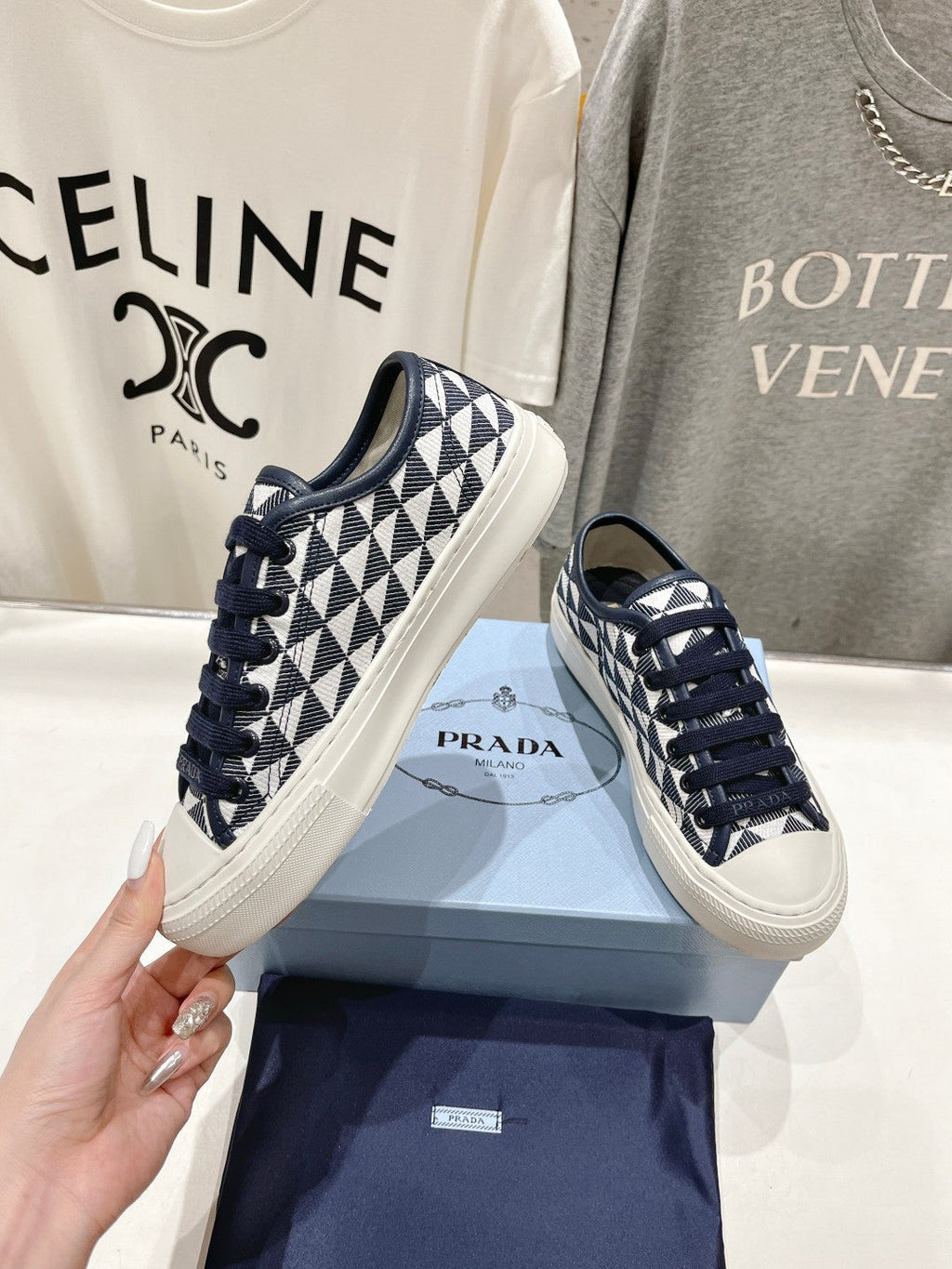 PRADA PRINTED COTTON SNEAKERS WHITE AND BLACK TRIANGLE CANVAS