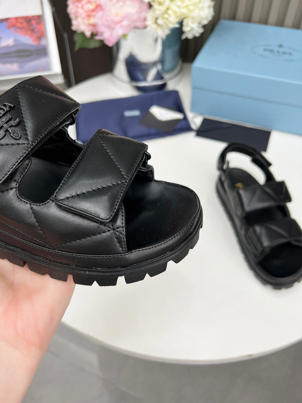 PRADA pra dad sandal black calfskin