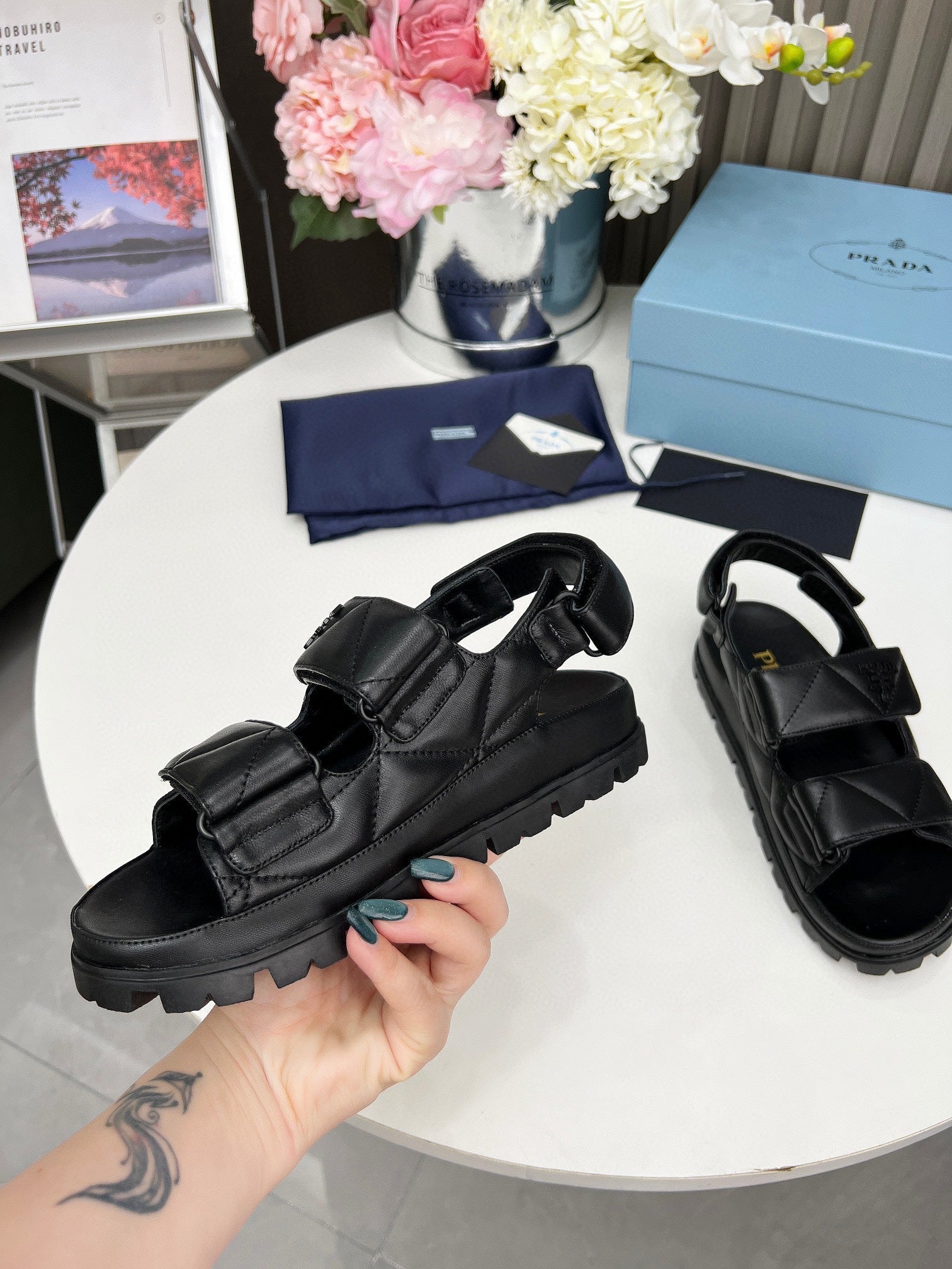 PRADA pra dad sandal black calfskin